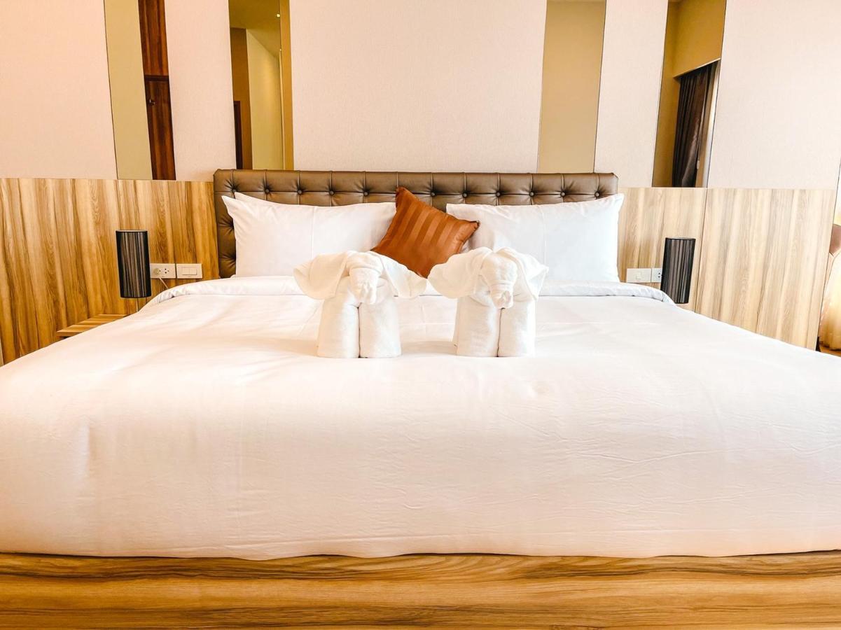 Sukruethai Hotel Chiang Mai - โรงแรมสุขฤทัย เชียงใหม่ Bagian luar foto